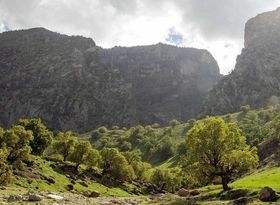 کشف معدن گمشده سنگ‌های کاخ داریوش در آبدانان ایلام