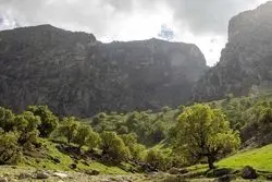 کشف معدن گمشده سنگ‌های کاخ داریوش در آبدانان ایلام