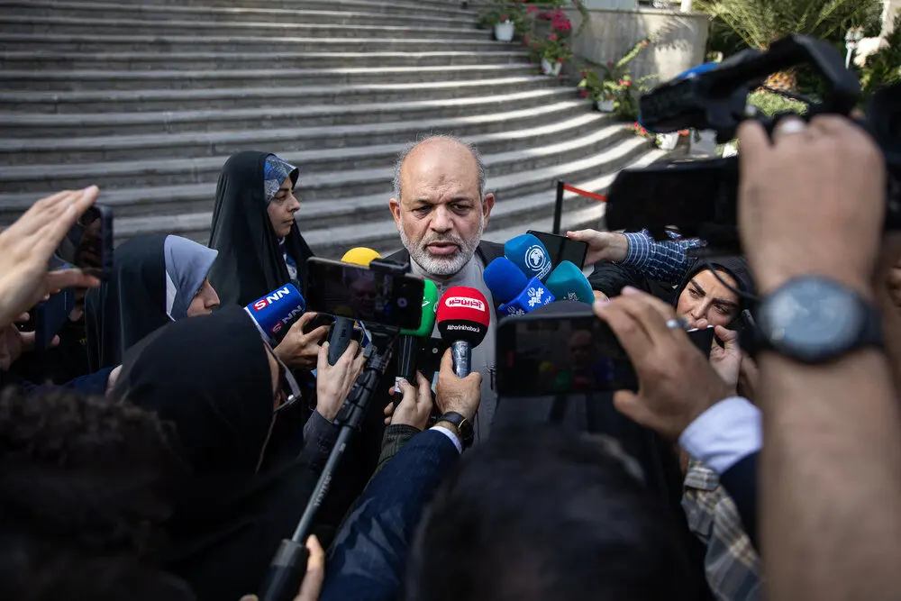 وزیر کشور: مهاجرین غیرقانونی باید کشور را ترک کنند/ واگذاری یک میلیون قطعه زمین تا پایان سال