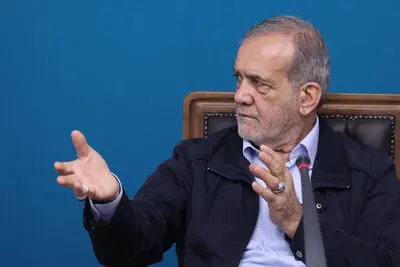 تأکید پزشکیان بر تسریع در ساخت کریدور خط آهن شمال‌-جنوب
