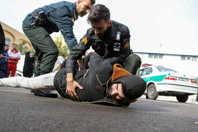 کاهش ۱۸ درصدی جرائم خشن در پایتخت/ برخورد پلیس با افرادی که سلاح سرد حمل کنند