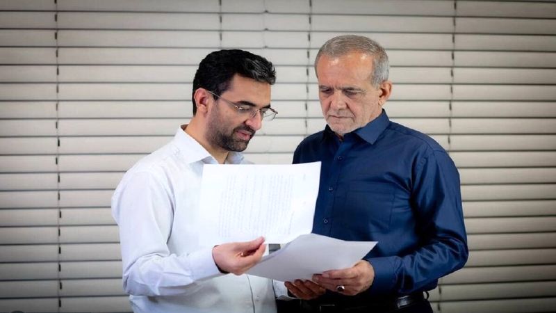 جهرمی خطاب به پزشکیان: فرصت برای اصلاح امور را با حرف‌های بی‌حساب از بین می‌برند