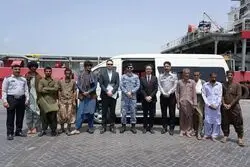 پایان بازداشت ۱۰ صیاد ایرانی در امارات؛ بازگشت به میهن + عکس