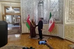 وزیر امور خارجه عمان با سرپرست وزارت خارجه دیدار کرد