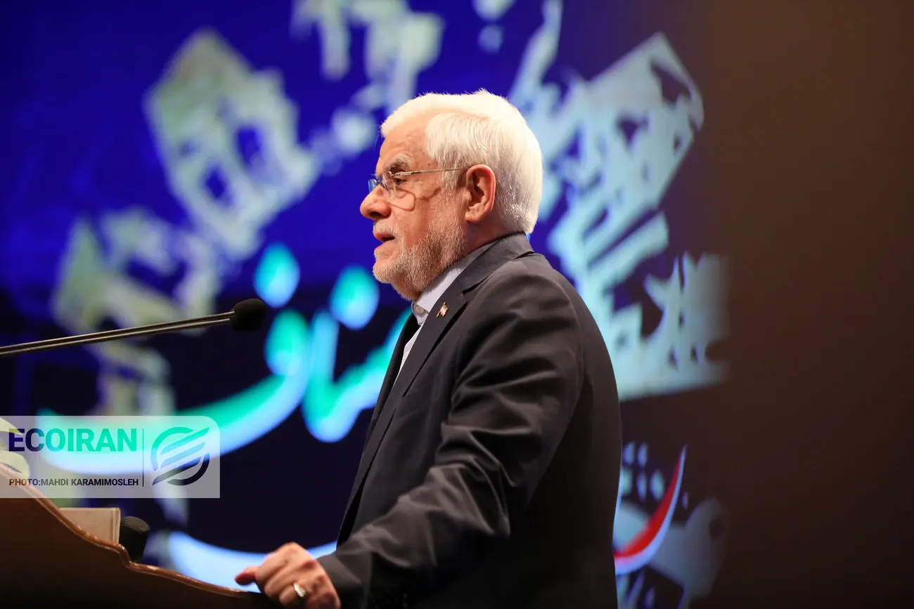 حضور معاون اول رئیس‌جمهور در همایش اتاق اصناف ایران