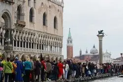 برنامه ایتالیا برای افزایش مالیات گردشگران برای حفاظت از شهرهای تاریخی