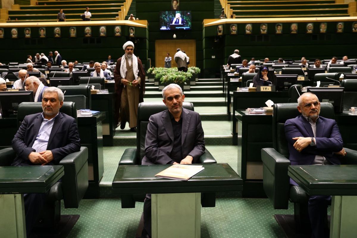 بررسی صلاحیت مدنی‌زاده در جلسه امروز مجلس