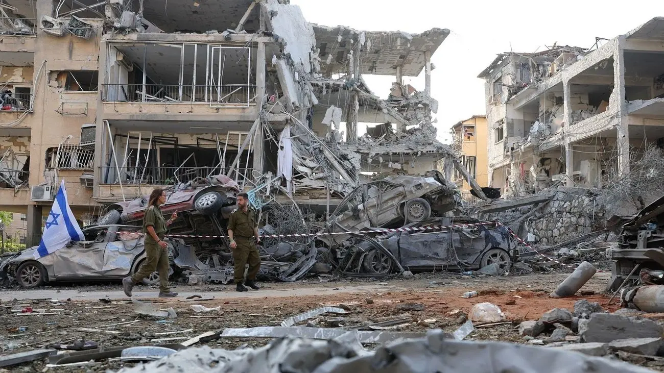 چرا بی‌بی تلاش دارد پای ترامپ را مستقیما به جنگ بکشاند؟