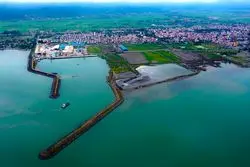 نفس تازه در دریای خزر؛ بندر آستارا به حرکت افتاد