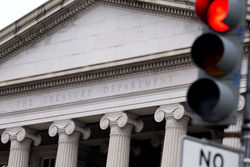 ادعای بلومبرگ‌؛ فشار حداکثری آمریکا علیه ایران به سنگاپور رسید