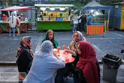 مشکلی با ون کافه ها نداریم 