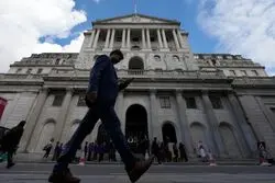 تصمیمات بانک‌های مرکزی فلزات را قرمزپوش کرد