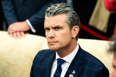 وزیر جنگ آمریکا: قصد داریم نفوذ روسیه، چین و ایران در آمریکای لاتین را مهار کنیم