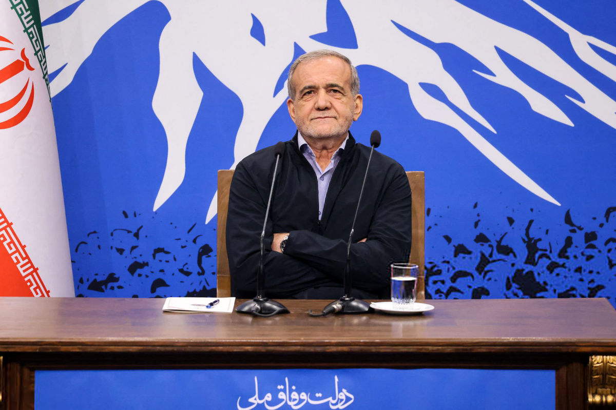 نخستین نشست خبری مسعود پزشکیان آغاز شد: دیرهنگامترین نشست خبری ریاست جمهور