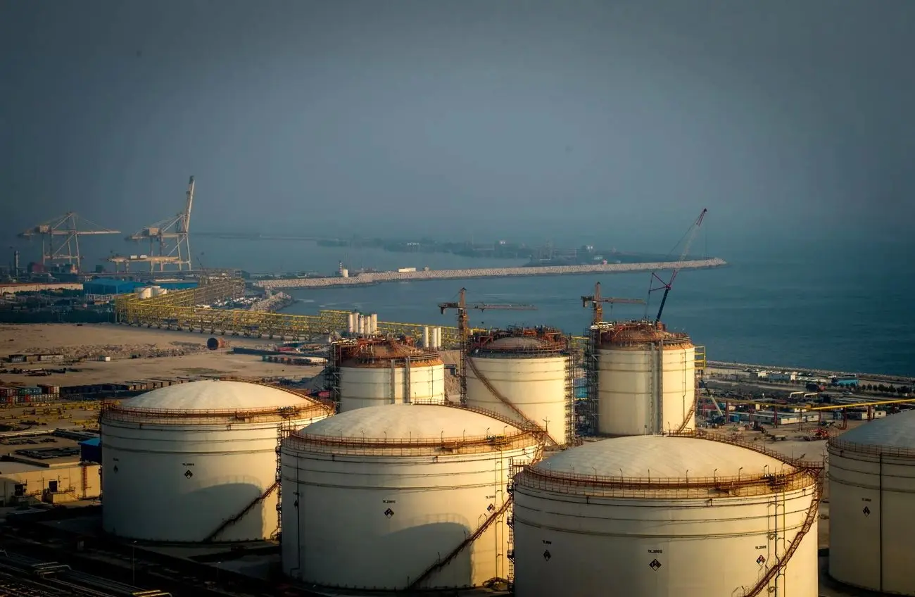 طلای سیاه در گرداب تحریم‌ها؛ نفت به قله‌های جدید رسید