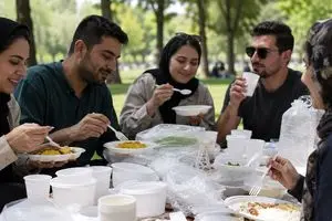 مصرف وسایل یکبار مصرف پلاستیکی در ایران چقدر است؟ آمار جدید مرکز آمار پاسخ می‌دهد