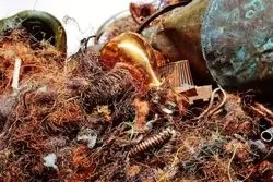 قراضه‌های فلزی کیمیا می‌شوند