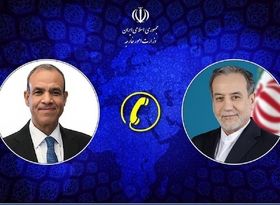 رایزنی وزرای خارجه ایران و مصر درباره تحولات منطقه و مذاکرات هسته‌ای