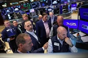 جهش بازده اوراق در اقتصادهای بزرگ جهان؛ فشار فروش بر سهام و طلا