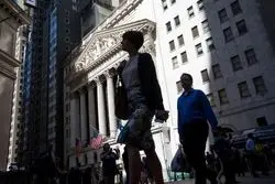 «تجارت رکودی» در کمین بازارهای جهانی؛ آیا دلار تغییر مسیر می‌دهد؟