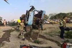 جزییات واژگونی اتوبوس دربزرگراه آزادگان 