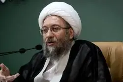 آملی‌ لاریجانی: ایران از تنگه هرمز عقب‌نشینی نخواهد کرد
