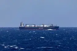 شرایط جوی ناپایدار در سواحل کشور/ تا چهارشنبه به این جزایر نروید