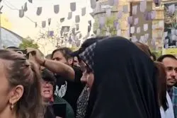 حاشیه عجیب مراسم زنده‌یاد اکبر عبدی؛ سلفی‌های جنجالی با بازیگران وایرال شد
