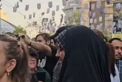 حاشیه عجیب مراسم زنده‌یاد اکبر عبدی؛ سلفی‌های جنجالی با بازیگران وایرال شد