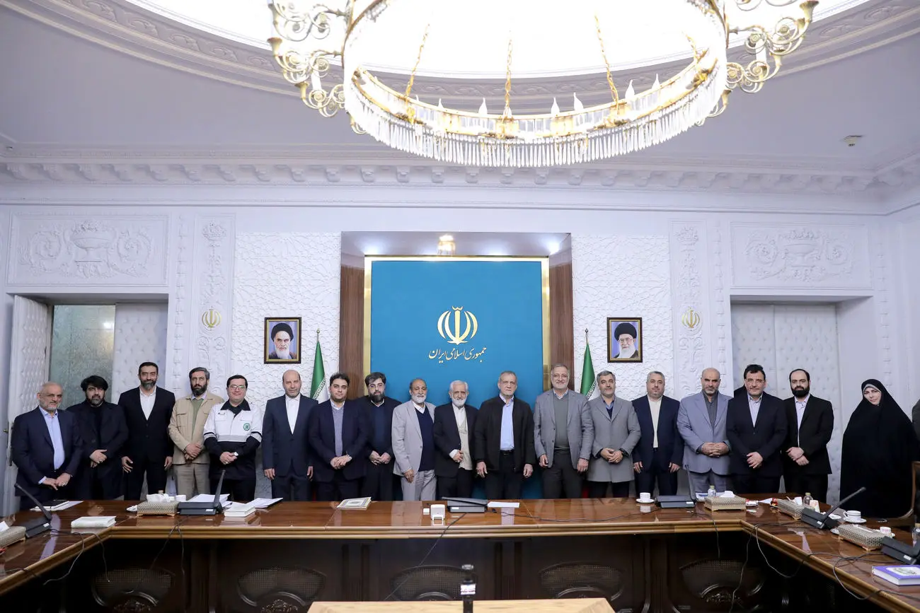 جزییات دیدار زاکانی و پزشکیان؛ انتقاد رییس دولت از وضعیت زیستی شهر تهران 