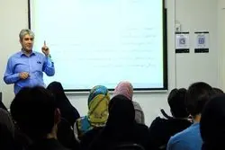 مگر می‌شود کشوری اینترنتش قطع شود؟ |دانشگاه از خلاقیت تهی شده؛ «برخی فکر می‌کنند نظریه درست کردن مثل تولید قاشق است»