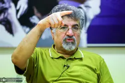 ناصر هادیان درباره مذاکره با آمریکا/ امتیازی که می‌خواهند را بدهیم، اما حداکثر امتیاز را بگیریم/اینجوری فکر کنیم، الان اورانیوم های رقیق شده به چه درد ما می خورد؟