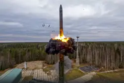 رجزخوانی خطرناک کرملین؛ آیا پوتین با موشک اورشنیک قوانین جنگ هسته‌ای را تغییر می‌دهد؟