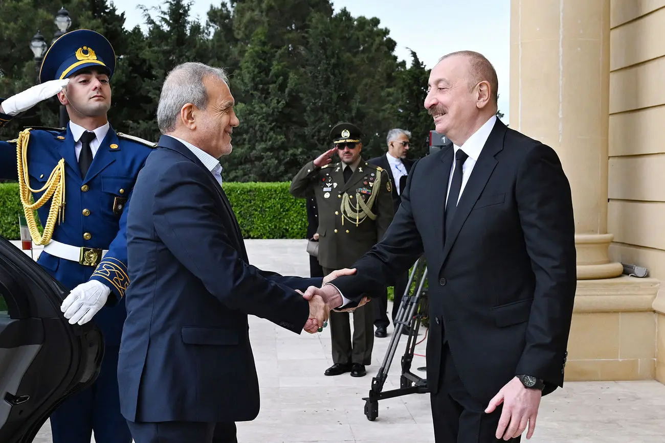 پزشکیان در باکو: قره‌باغ بخش جدانشدنی آذربایجان است/ ابلاغ سلام رهبر انقلاب به الهام علی‌اف