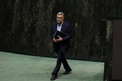 وزیر بهداشت در مجلس؛ نمایندگان از پاسخ ظفرقندی قانع شدند