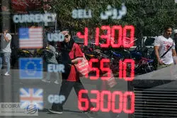 معامله‌گران به طلاکارها مظنون شدند