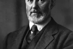 هنری رویس: از کارآموزی در خط آهن تا بنیان‌گذاری رولزرویس 