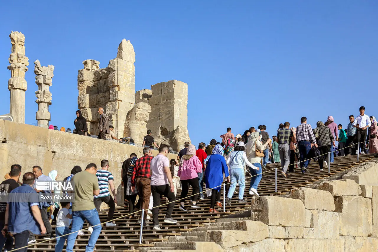 در دفاع از داستان ملی؛ آنچه تاریخ و ایده را به هم پیوند می‌دهد