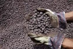 بی‌اعتمادی معامله‌گران به رشد قیمت سنگ‌آهن