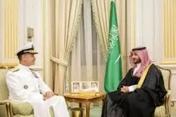 دیدار فرمانده سنتکام با وزیر دفاع عربستان 