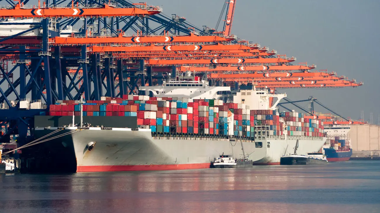 محصولات پتروشیمی‌در صدر صادرات 9 ماهه کشور/ رکوردزنی پروپان مایع شده + نمودار