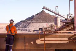 توقف رالی افت نرخ سنگ‌آهن/ زغال‌سنگ چشم‌انتظار تقاضای هندی‌ها