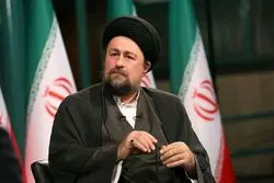 سیدحسن خمینی: ترامپ روی اسب برنده شرط می‌بندد/حواسمان باشد کیکی نشویم که دیگران آن را به نفع خود قطعه قطعه می‌کنند/ فردای جمهوری اسلامی نه امنیت دارید، نه آزادی، نه رفاه
  