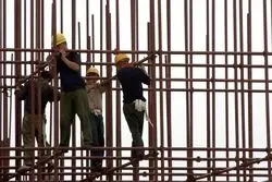 سقوط بهای مسکن در چین مانع صعود سنگ‌آهن نشد