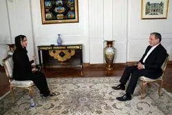 توصیه عراقچی به ترامپ/  ایران الان به اندازه کافی بزرگ و با عظمت است که در مقابل دو ارتش مجهز به سلاح هسته ای بایستد و مقاومت کند و آنها را ناکام کند 