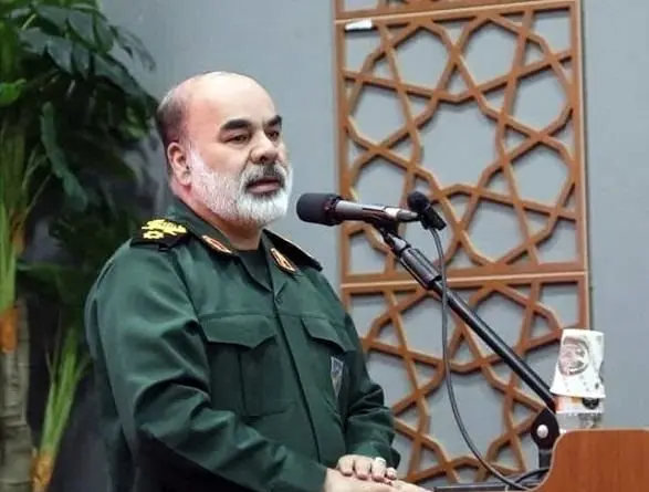 فرمانده نیروی زمینی سپاه: بعد از اینکه تفاهم‌نامه نوشته شد و آمریکا زیر میز زد، اعلام کردیم اگر یک موشک شلیک کنند، ده موشک پاسخ می‌دهیم و همین‌طور هم شد/آنها آمدند مذاکره، اما چه کسی زد زیر میز مذاکره؟