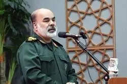 فرمانده نیروی زمینی سپاه: بعد از اینکه تفاهم‌نامه نوشته شد و آمریکا زیر میز زد، اعلام کردیم اگر یک موشک شلیک کنند، ده موشک پاسخ می‌دهیم و همین‌طور هم شد/آنها آمدند مذاکره، اما چه کسی زد زیر میز مذاکره؟