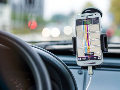 چرا GPS در ایران مختل می‌شود؟ ردپای جنگ پهپادی در سیگنال‌های ماهواره‌ای