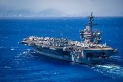 برای اولین بار رخ داد؛ حمله نیروهای مسلح یمن به ناو آمریکایی «وینسون» در دریای عرب 