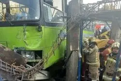 جزییات برخورد اتوبوس با 3 دستگاه تاکسی 